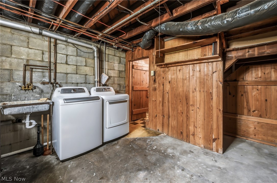 1102 E 9th Street Salem OH 44460