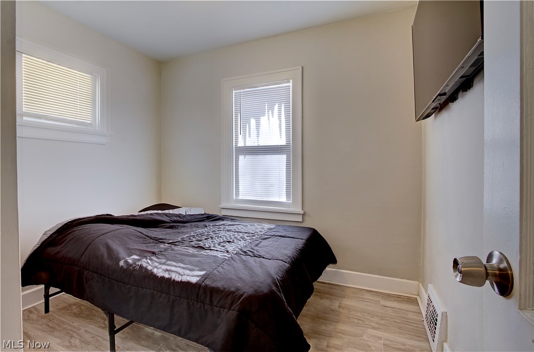 16101 Raymond Street Maple Heights OH 44137
