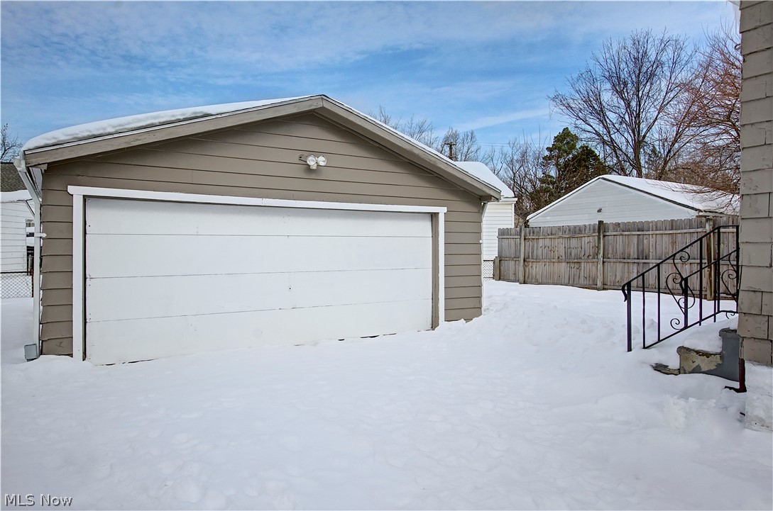 16101 Raymond Street Maple Heights OH 44137