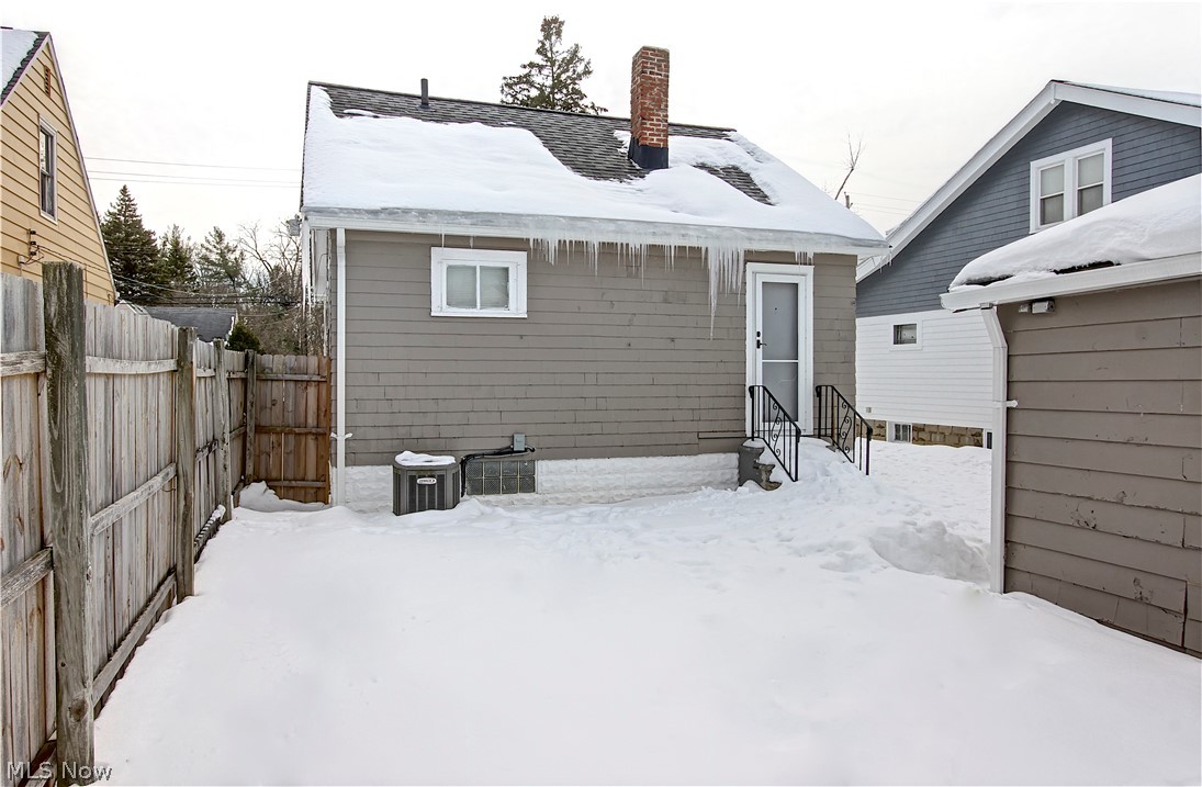 16101 Raymond Street Maple Heights OH 44137