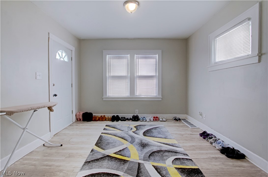 16101 Raymond Street Maple Heights OH 44137