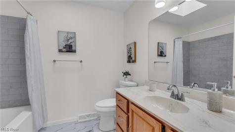 3886 Boxelder Drive Brecksville OH 44141