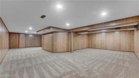 3886 Boxelder Drive Brecksville OH 44141