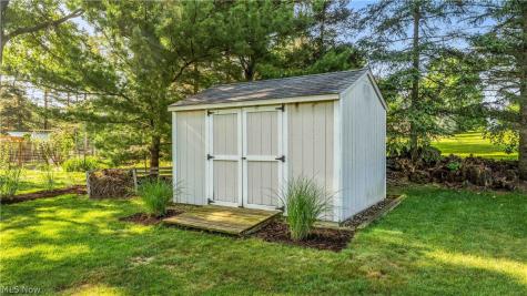 3886 Boxelder Drive Brecksville OH 44141