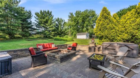 3886 Boxelder Drive Brecksville OH 44141