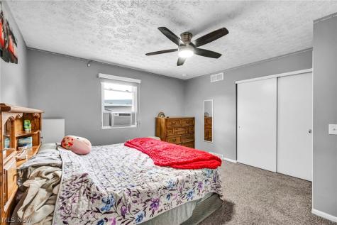 3246 Woodington Avenue SW Canton OH 44706