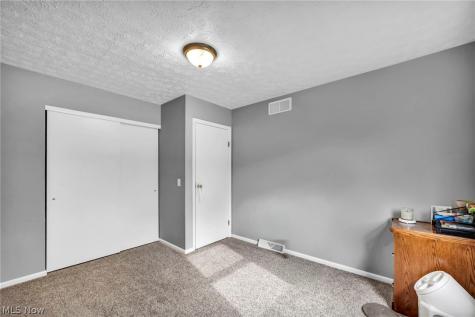 3246 Woodington Avenue SW Canton OH 44706