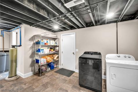3246 Woodington Avenue SW Canton OH 44706