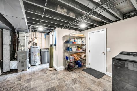 3246 Woodington Avenue SW Canton OH 44706