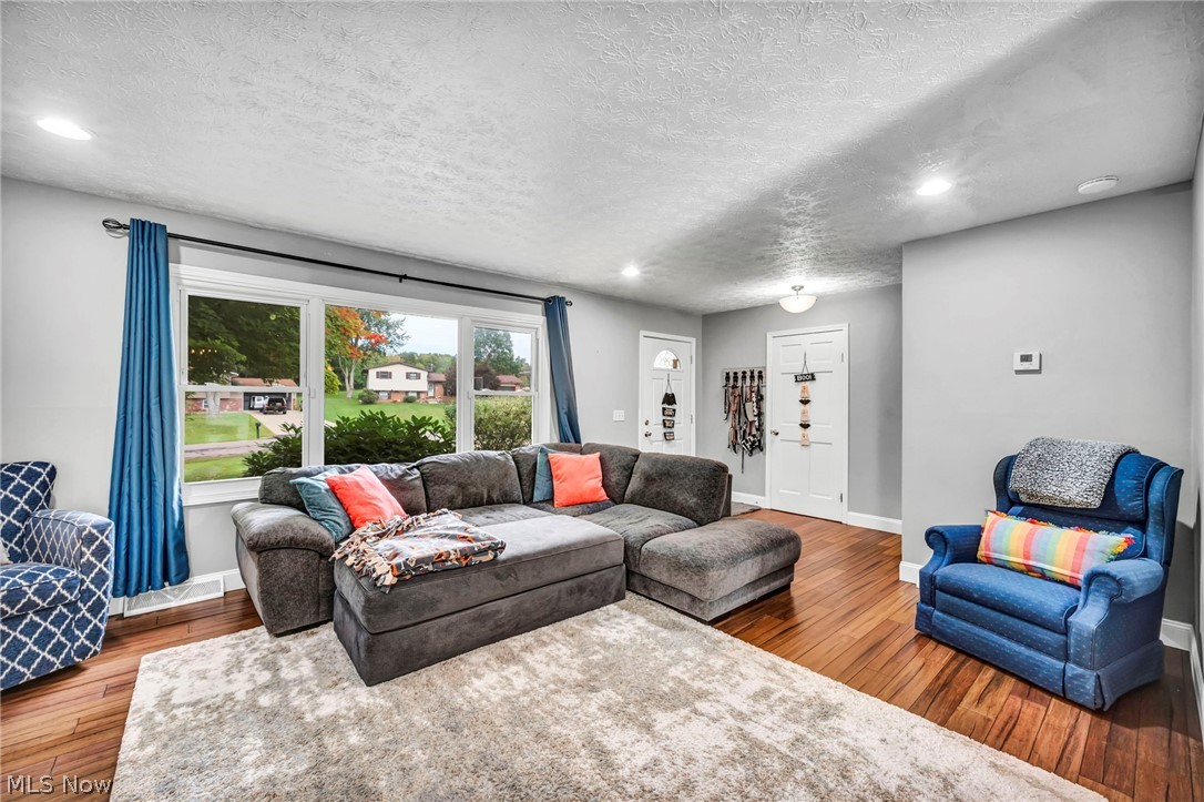 3246 Woodington Avenue SW Canton OH 44706