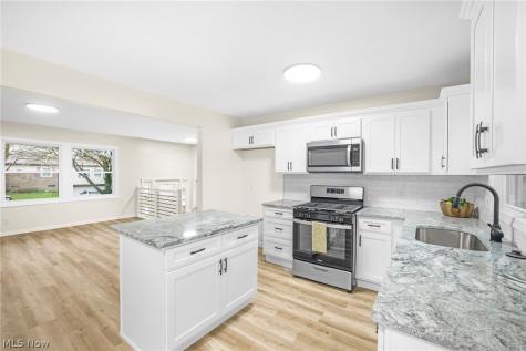 1155 Stanwood Avenue Akron OH 44314