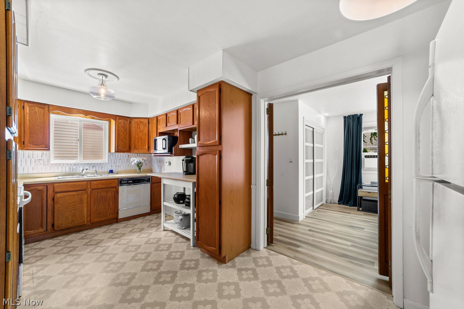27851 Rexford Road Bay Village OH 44140