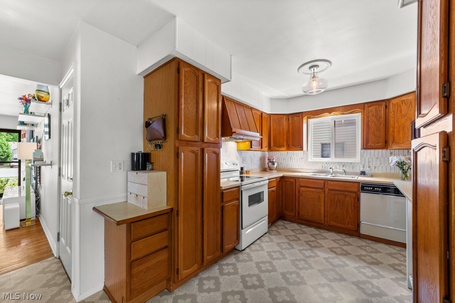 27851 Rexford Road Bay Village OH 44140