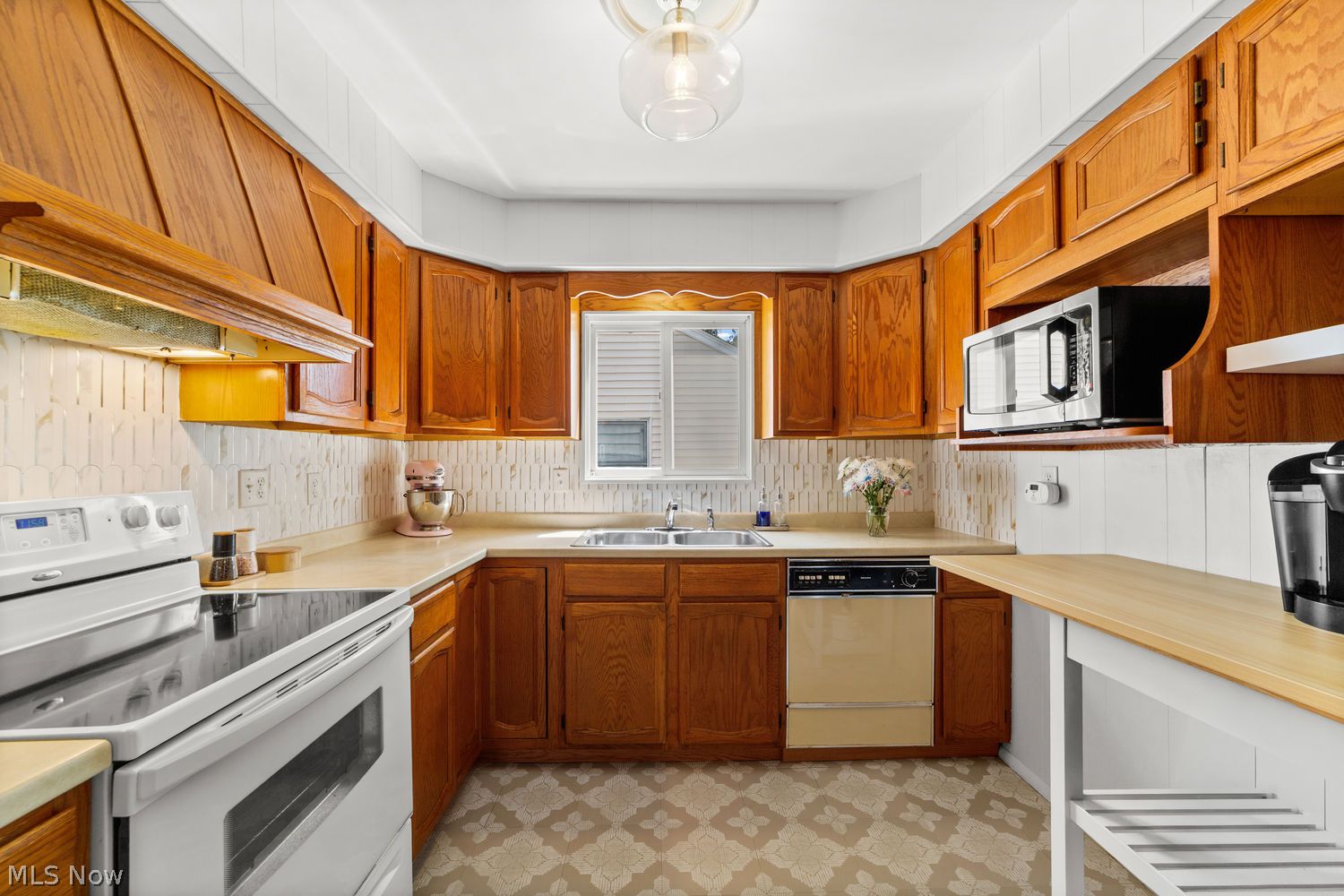 27851 Rexford Road Bay Village OH 44140