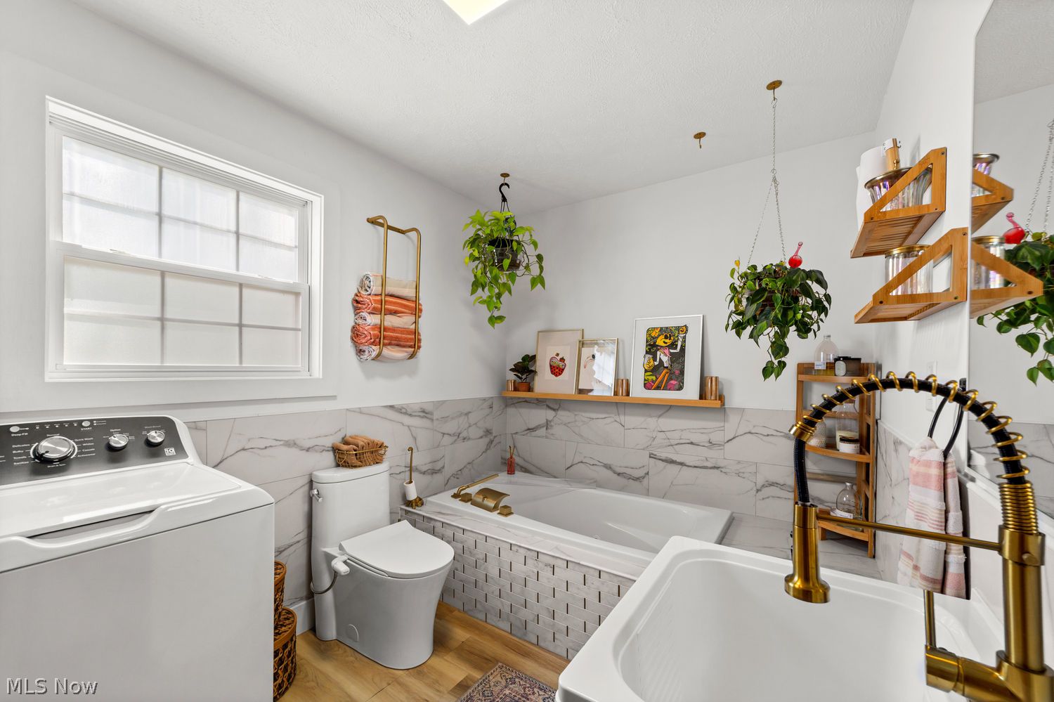 27851 Rexford Road Bay Village OH 44140
