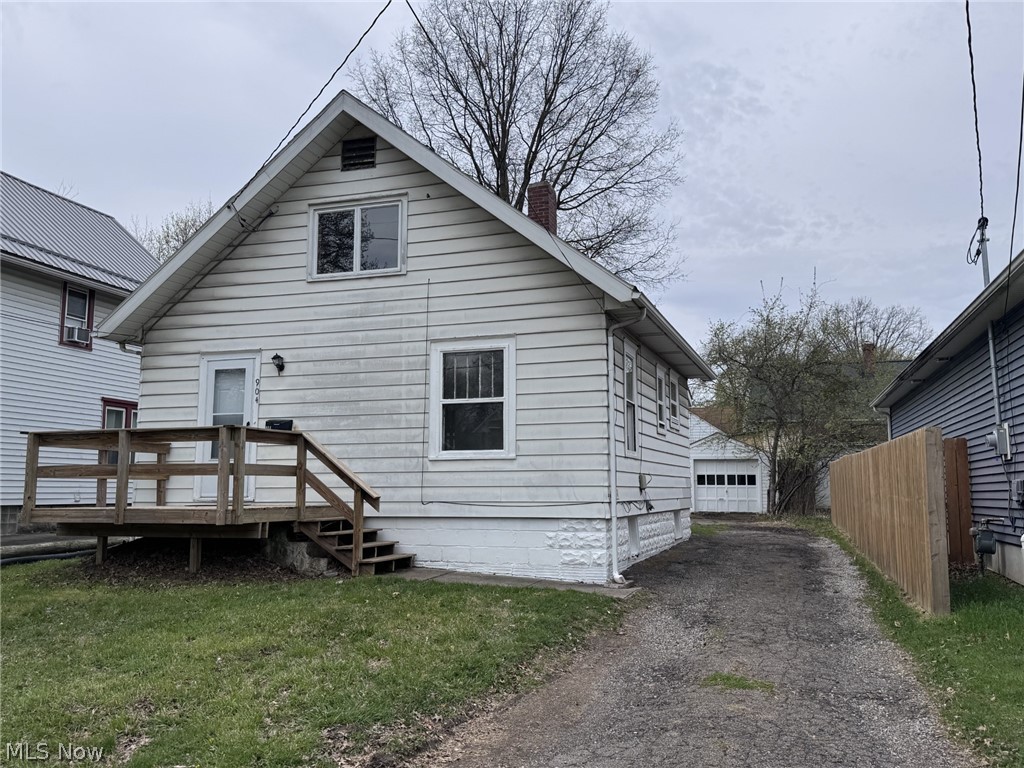 904 Iredell Street Akron OH 44310