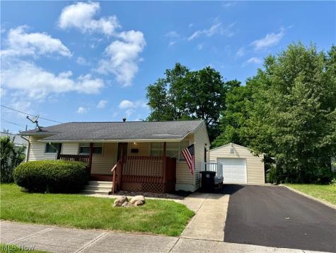 1091 Stanwood Avenue Akron OH 44314