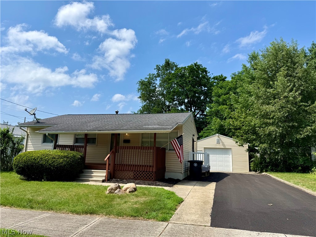 1091 Stanwood Avenue Akron OH 44314