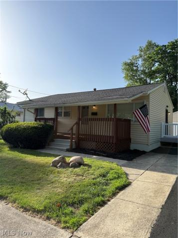 1091 Stanwood Avenue Akron OH 44314