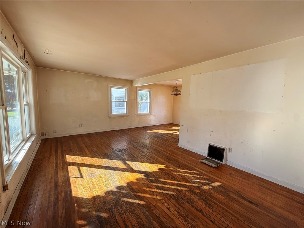 891 Davies Avenue Akron OH 44306