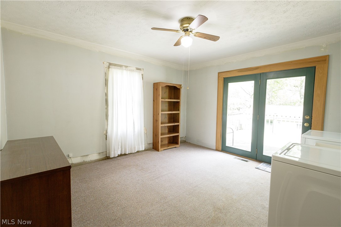 518 Hoover Place SE Hartville OH 44632