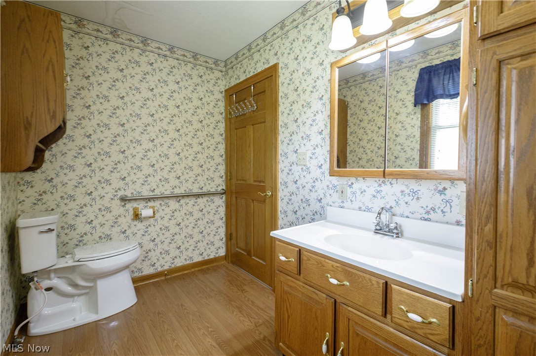 518 Hoover Place SE Hartville OH 44632