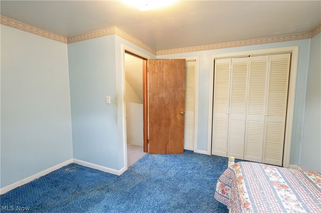 518 Hoover Place SE Hartville OH 44632