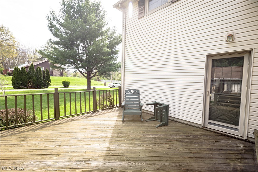 518 Hoover Place SE Hartville OH 44632