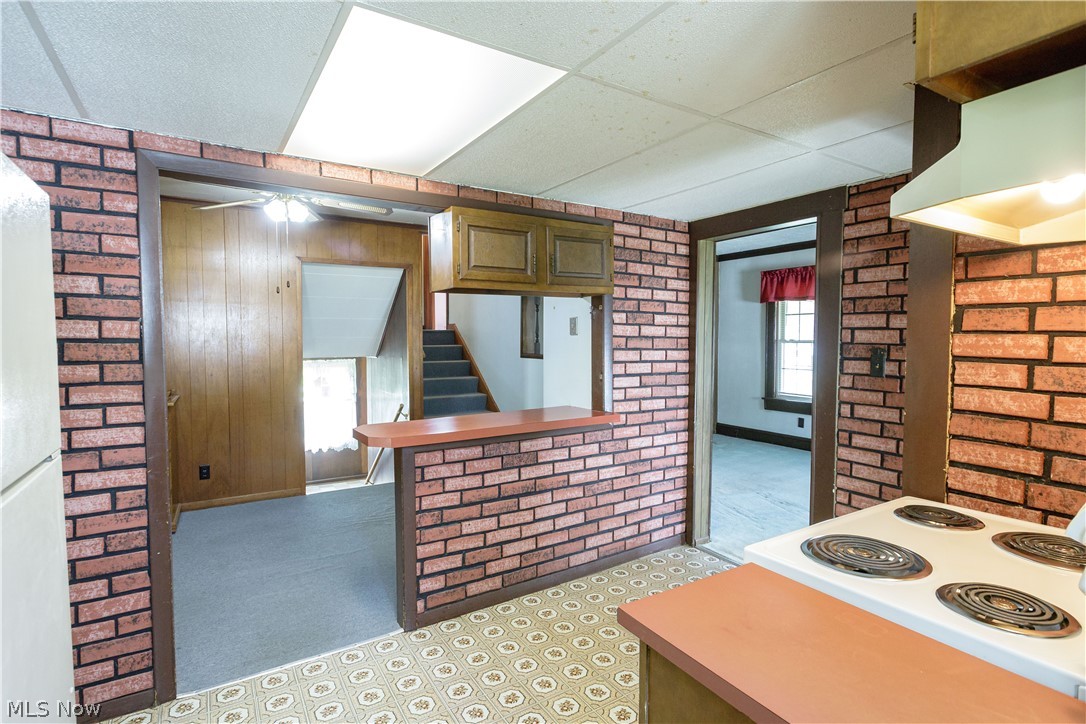 518 Hoover Place SE Hartville OH 44632