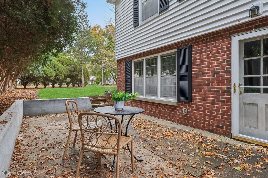 31517 Plymouth Drive Bay Village OH 44140