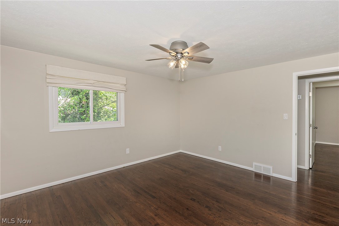 33320 Outley Park Drive Solon OH 44139