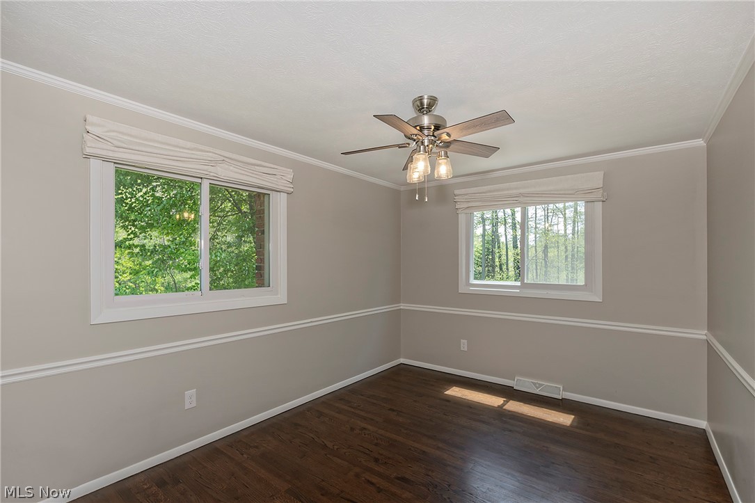 33320 Outley Park Drive Solon OH 44139