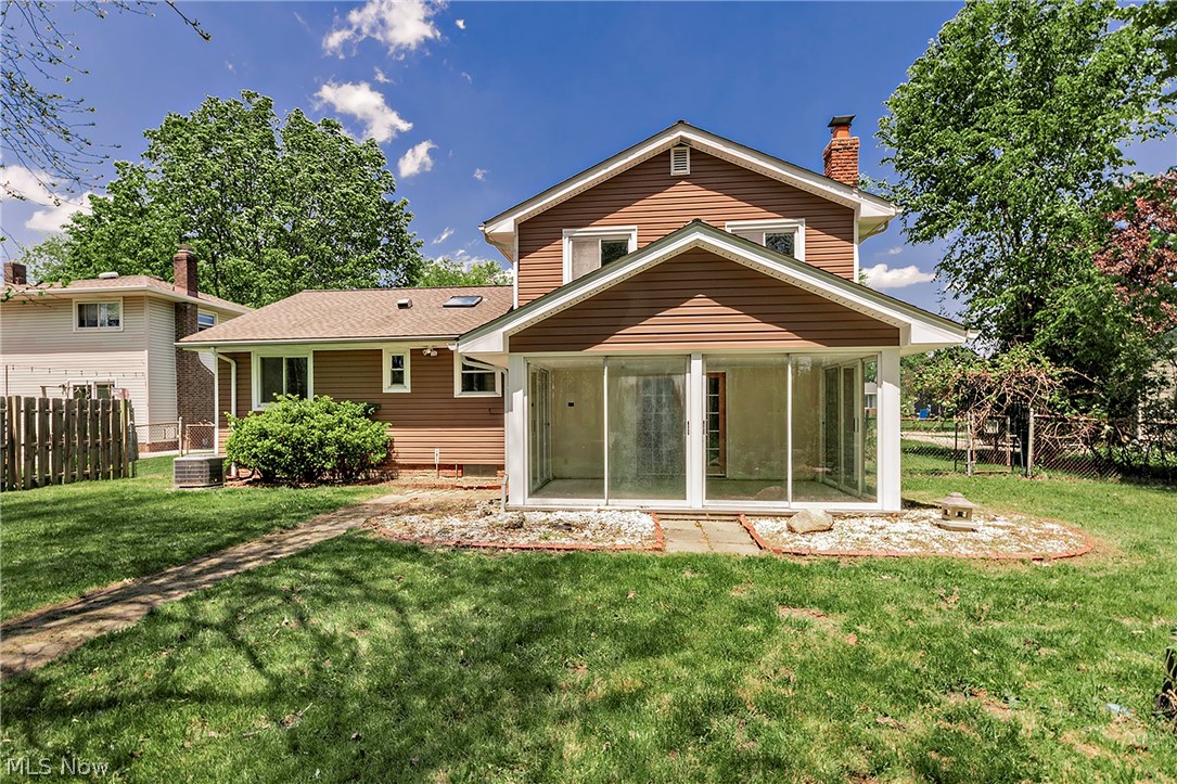 33320 Outley Park Drive Solon OH 44139