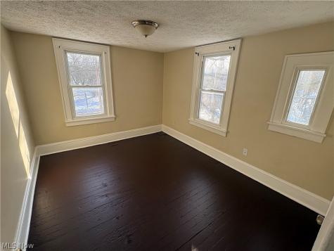 413 Stanton Avenue Akron OH 44301