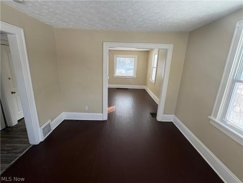 413 Stanton Avenue Akron OH 44301