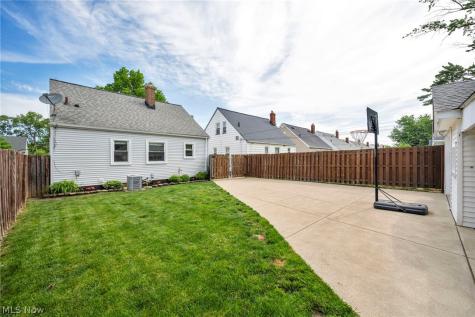 2699 Lincoln Avenue Parma OH 44134