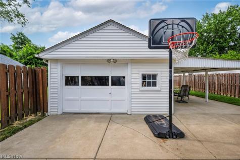 2699 Lincoln Avenue Parma OH 44134