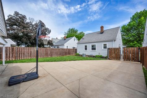 2699 Lincoln Avenue Parma OH 44134