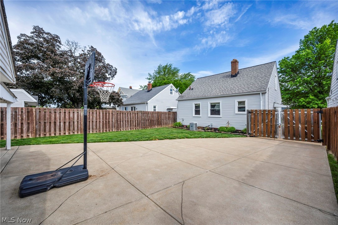 2699 Lincoln Avenue Parma OH 44134