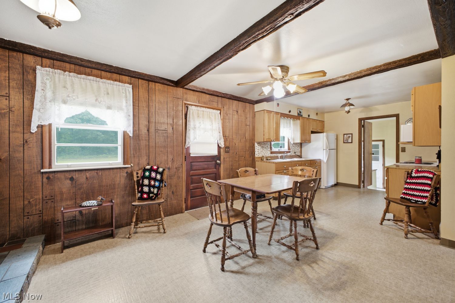 2035 S Pricetown Road Diamond OH 44412
