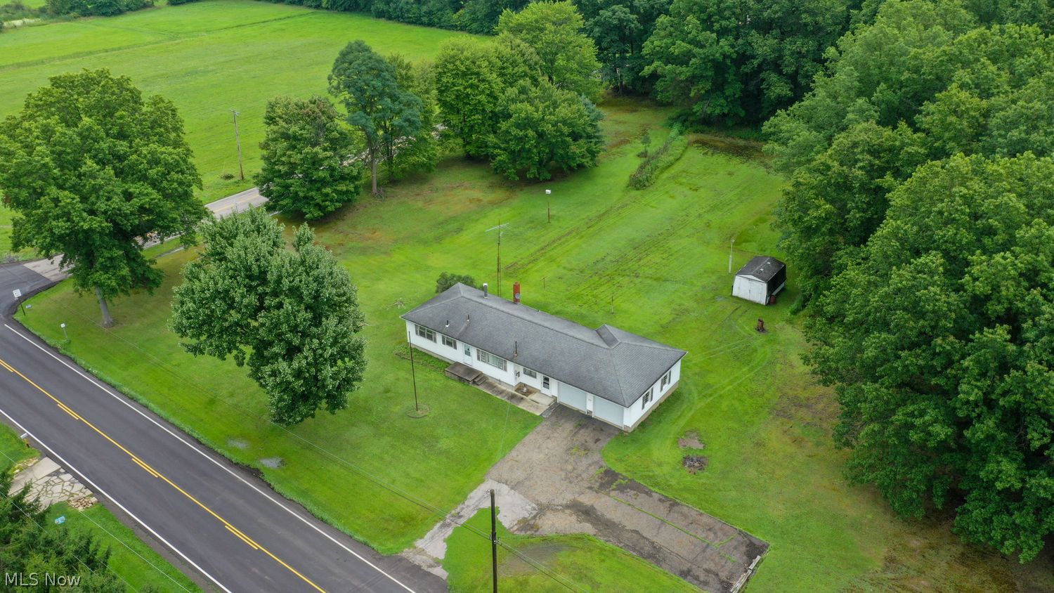 2035 S Pricetown Road Diamond OH 44412