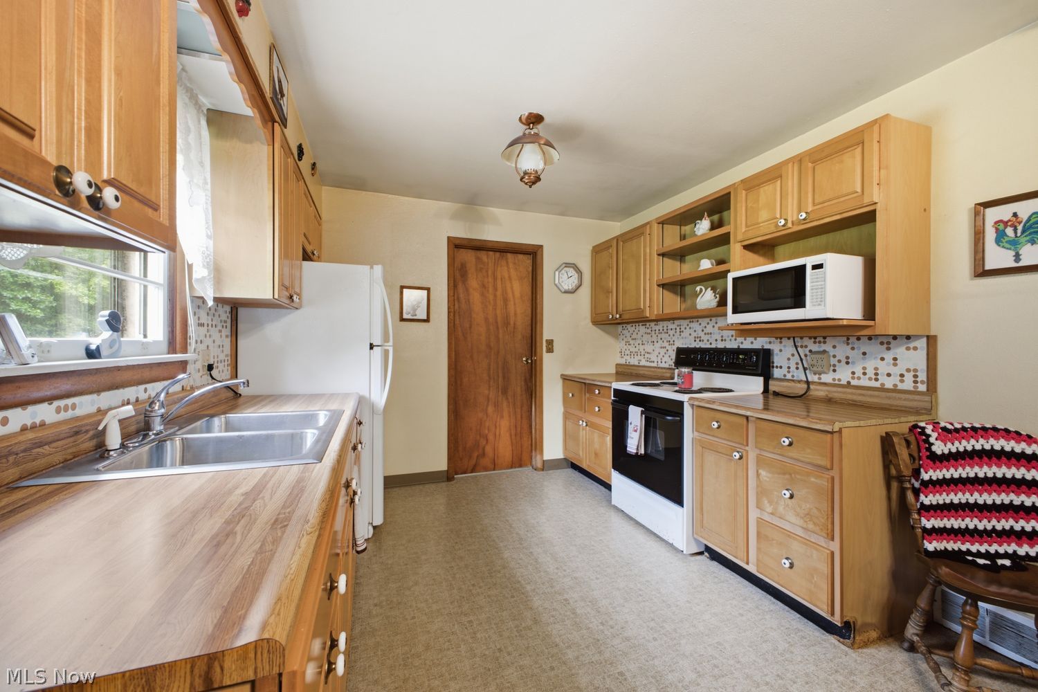 2035 S Pricetown Road Diamond OH 44412