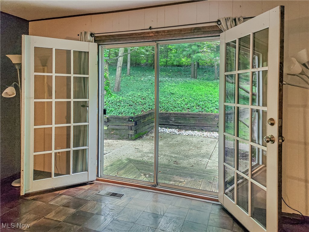 856 Lafayette Drive Akron OH 44303