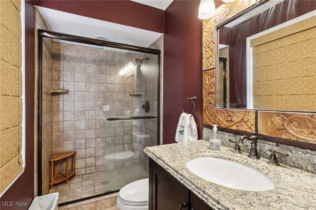 856 Lafayette Drive Akron OH 44303