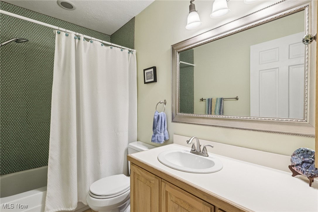 856 Lafayette Drive Akron OH 44303