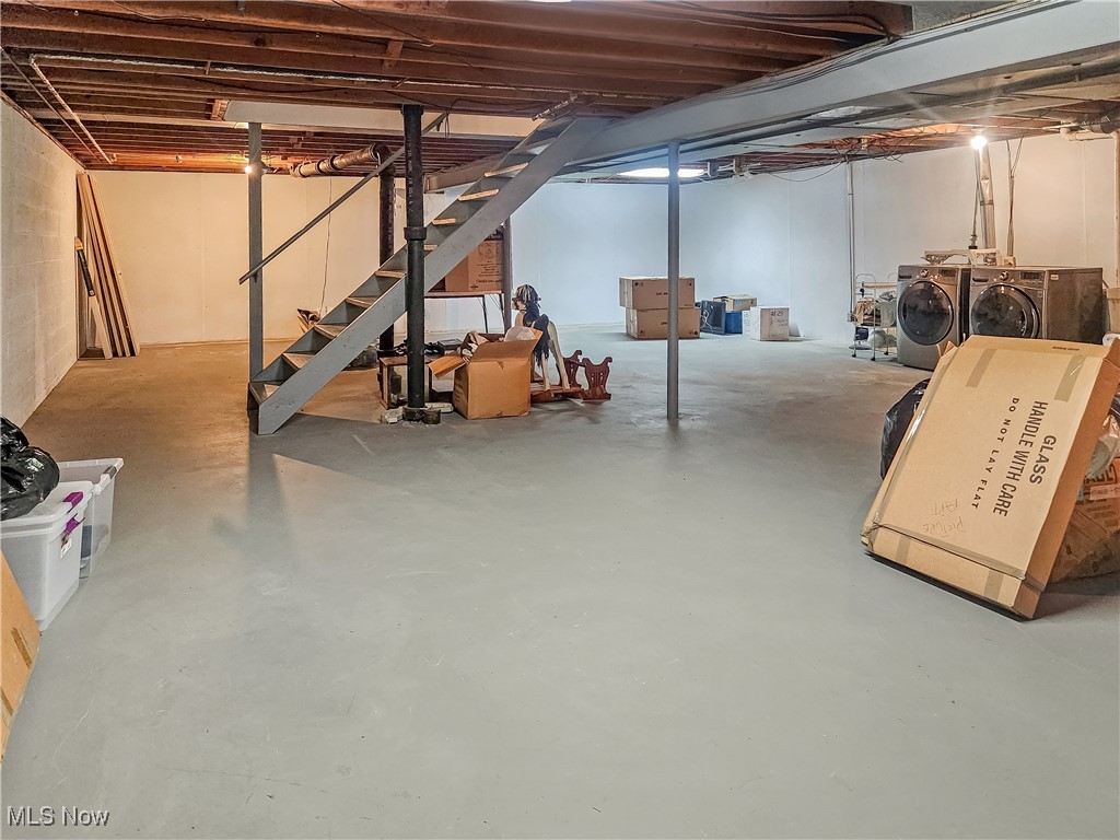 856 Lafayette Drive Akron OH 44303