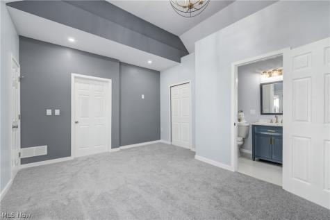 3290 W 23rd Place Cleveland OH 44109