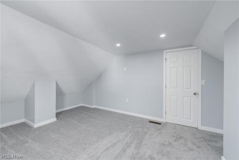 3290 W 23rd Place Cleveland OH 44109