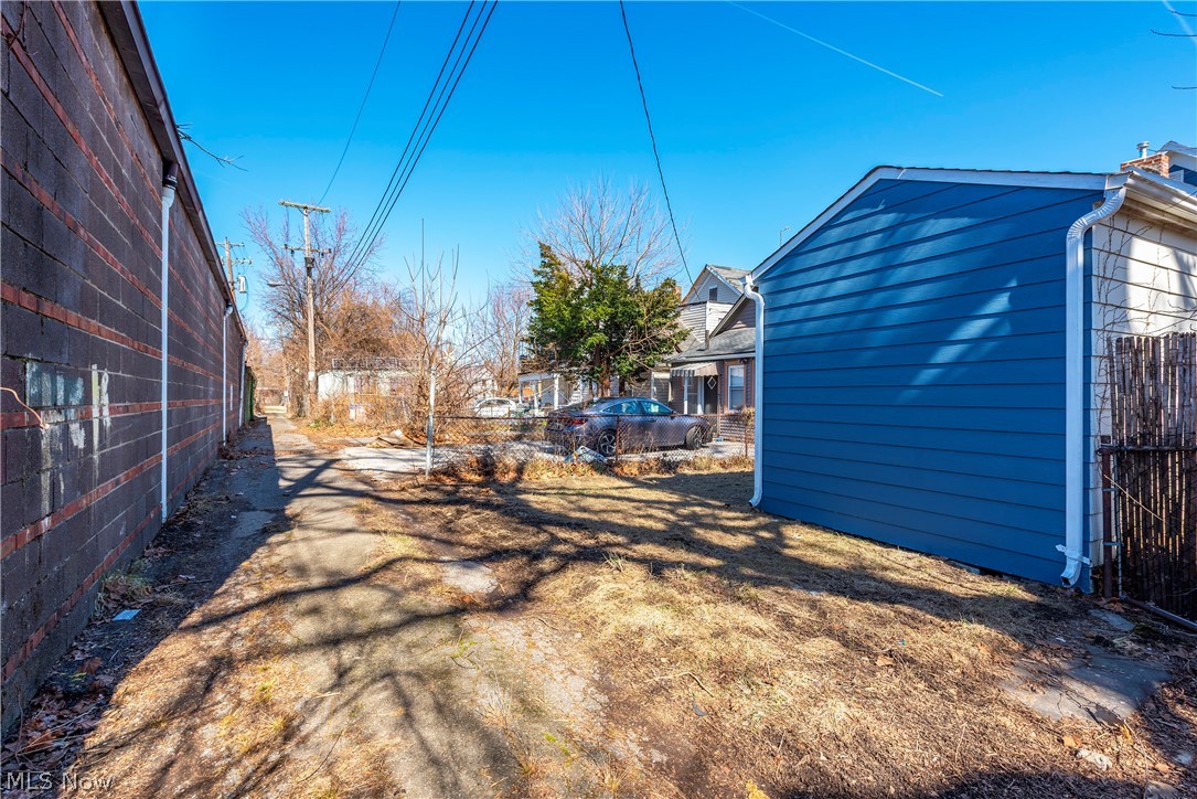3290 W 23rd Place Cleveland OH 44109