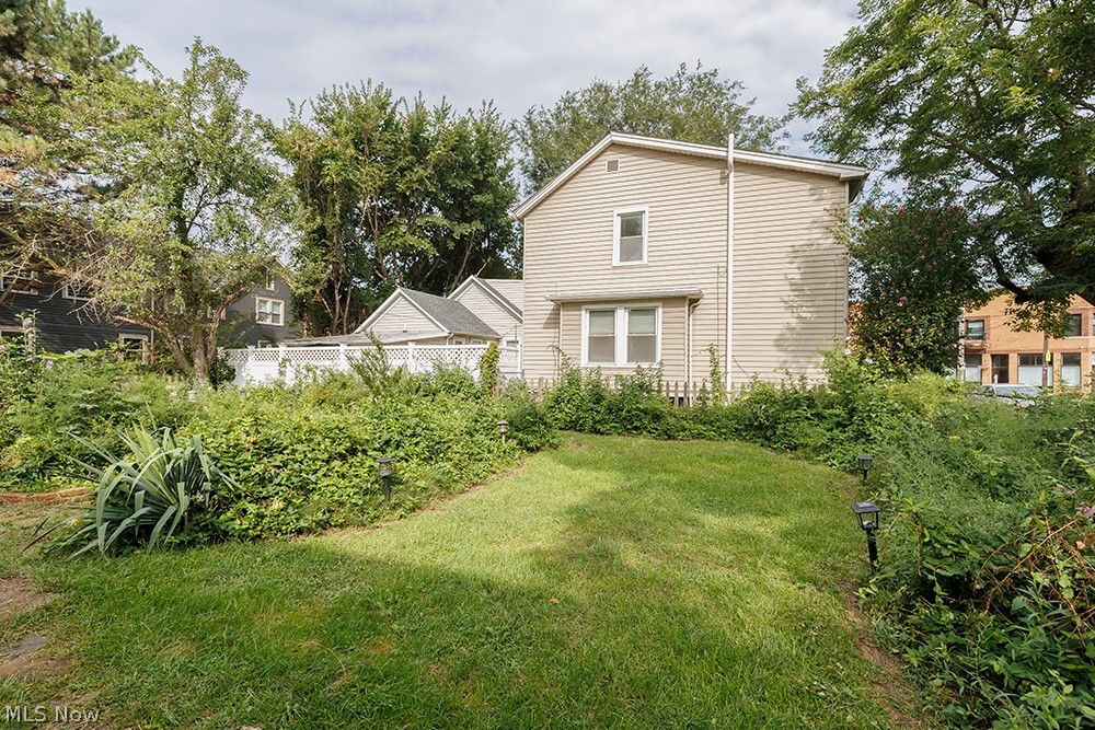 1820 W 38th Street Cleveland OH 44113